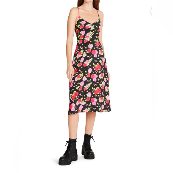 Luv Betsey Dresses & Skirts - 🩵 HOST’S PICK! 🤯NWT Luv Betsey Cupped Midi Floral Dress